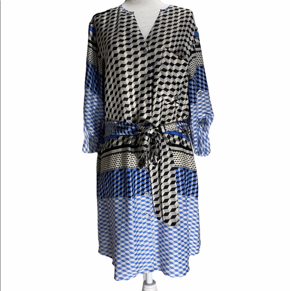 NWT**Gorgeous Belted Shirt Dress**Small - Picture 3 of 11